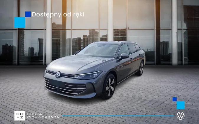 mazowieckie Volkswagen Passat cena 184000 przebieg: 10, rok produkcji 2024 z Słupsk